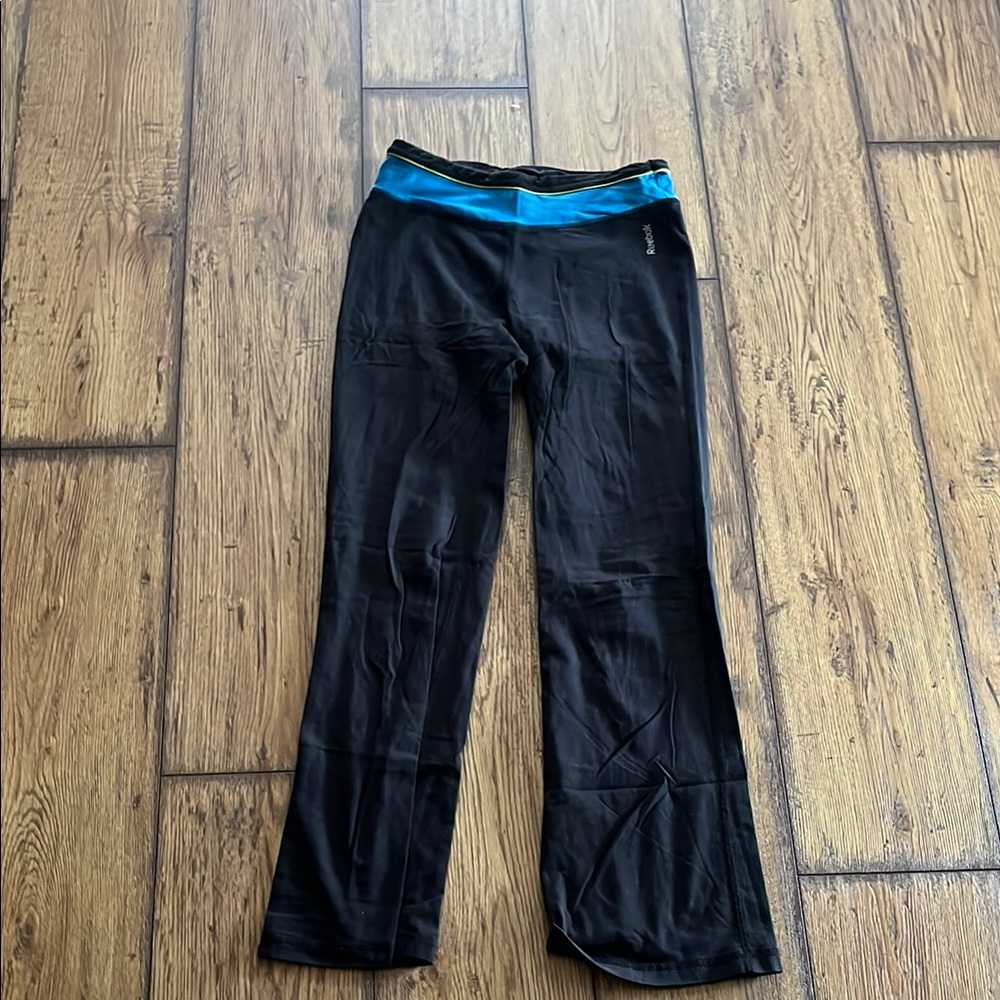 Reebok Black and Blue Leggings with Sleek Design